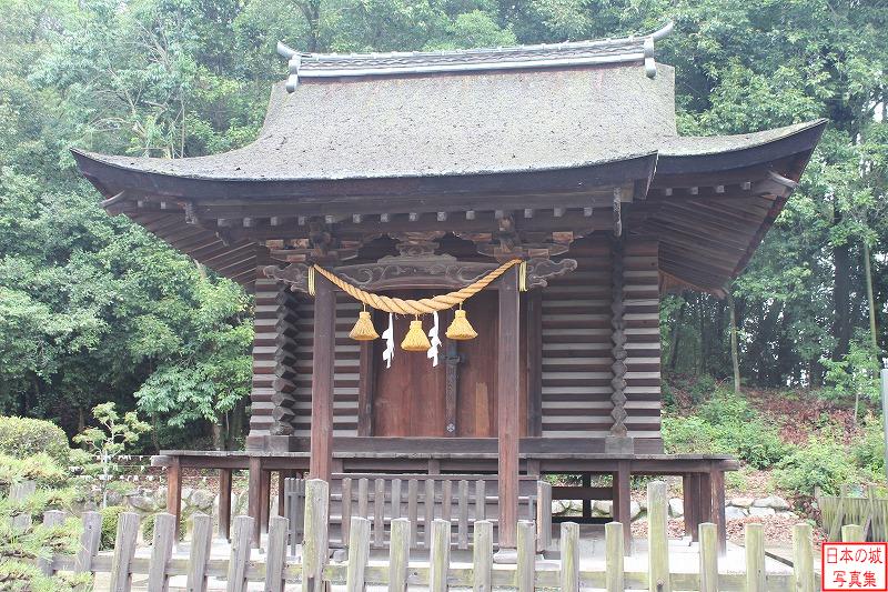 多家神社宝殿