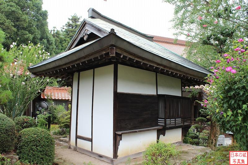 吉田陣屋移築櫓（法圓寺三菱窟）