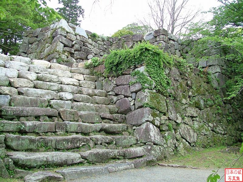 小天守跡・中天守跡