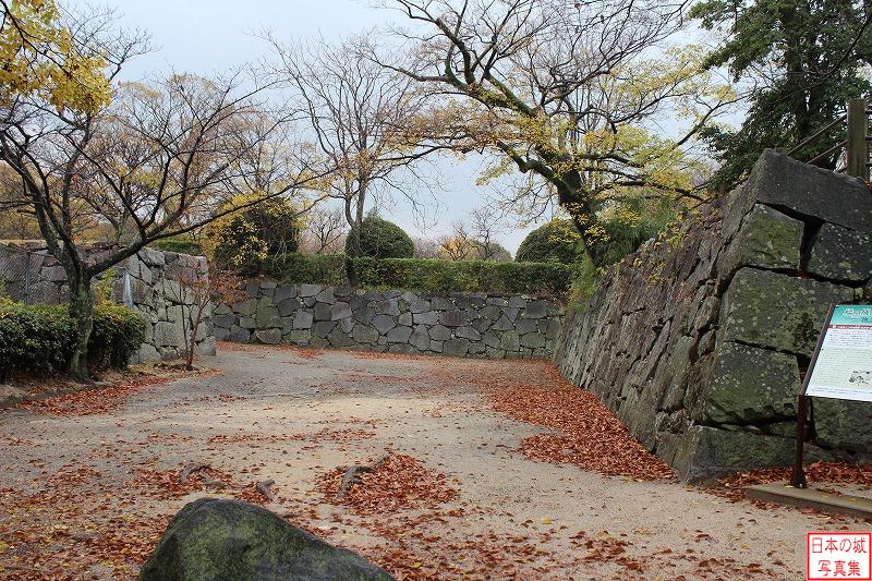 東二の丸