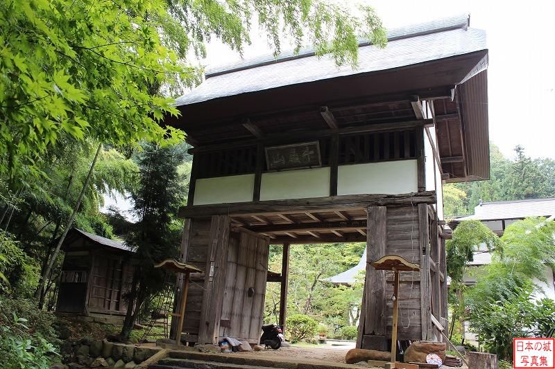 伝移築城門（萬松寺山門）