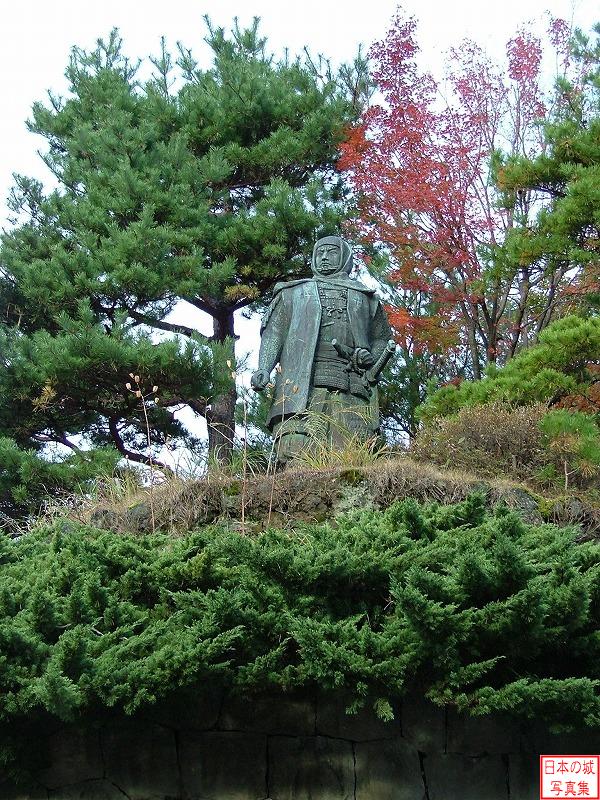 春日山神社