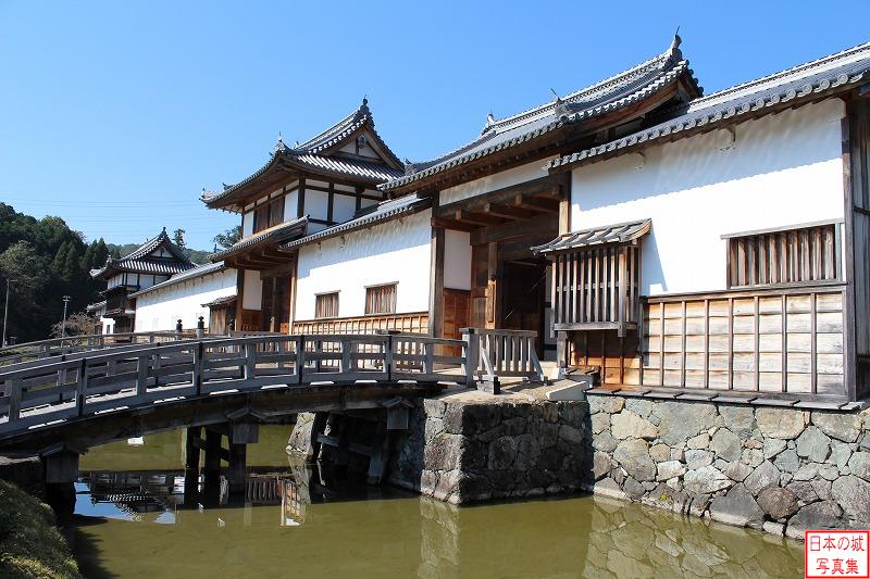 三日月陣屋