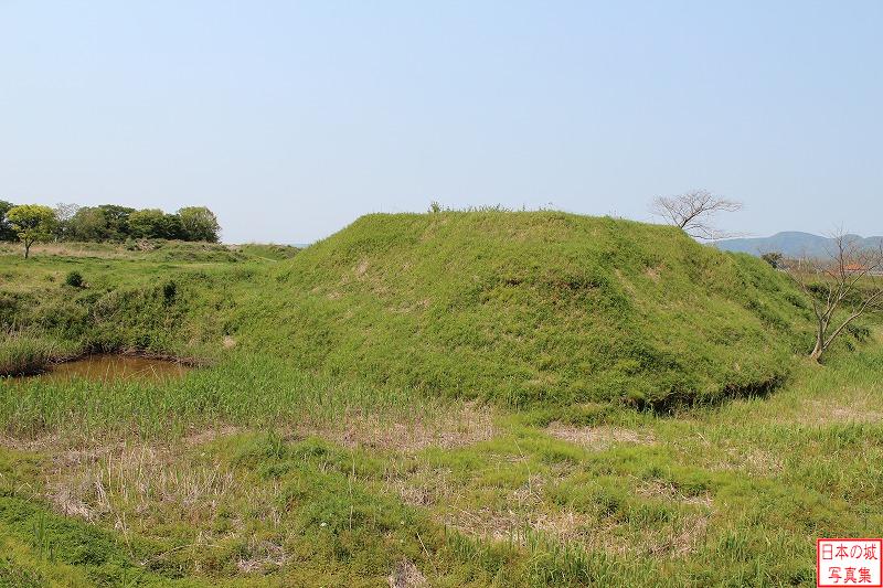 三の堀、中城