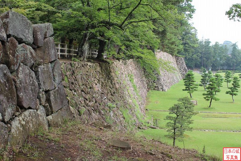 二ノ丸下ノ段