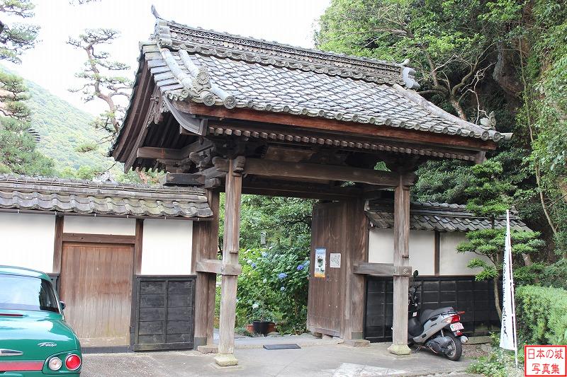 移築城門（妙照寺山門）