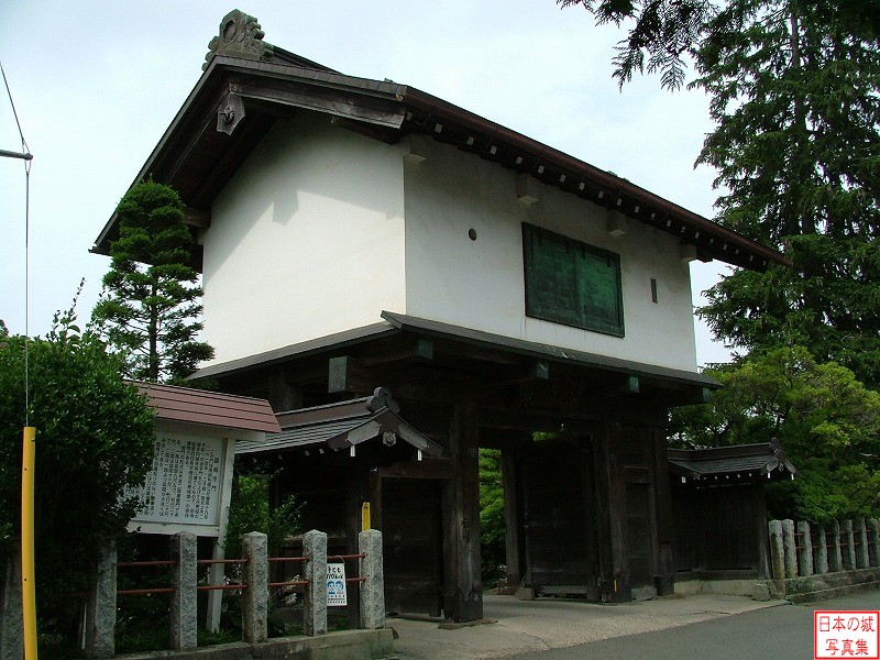 円城寺門