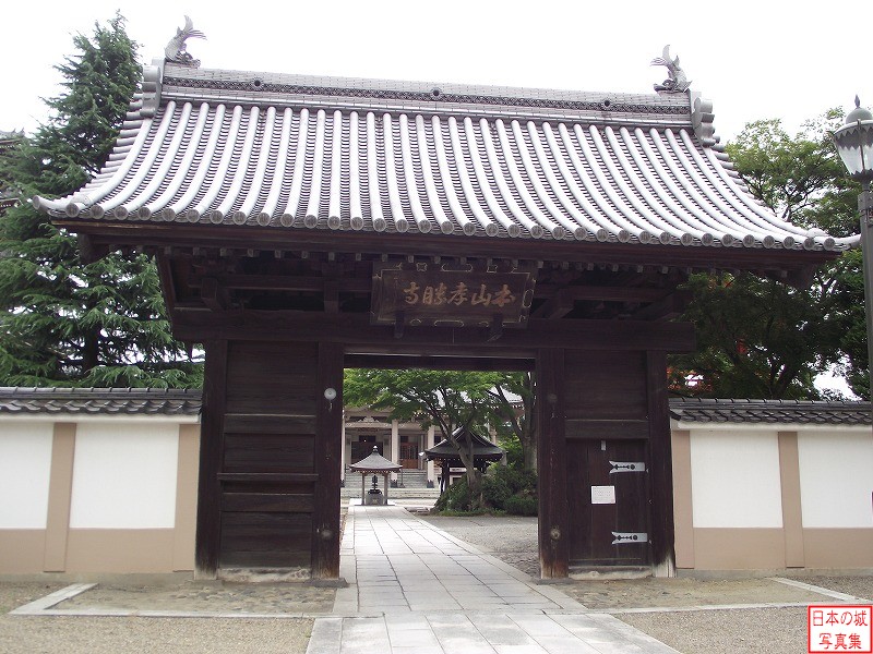 移築城門(孝勝寺)