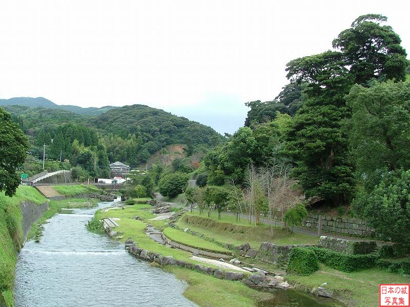 亀甲城