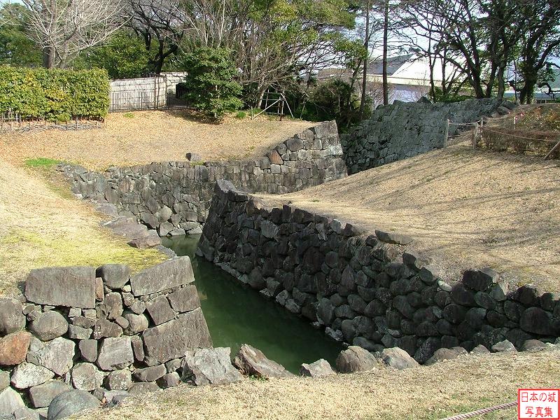 本丸堀・二の丸水路