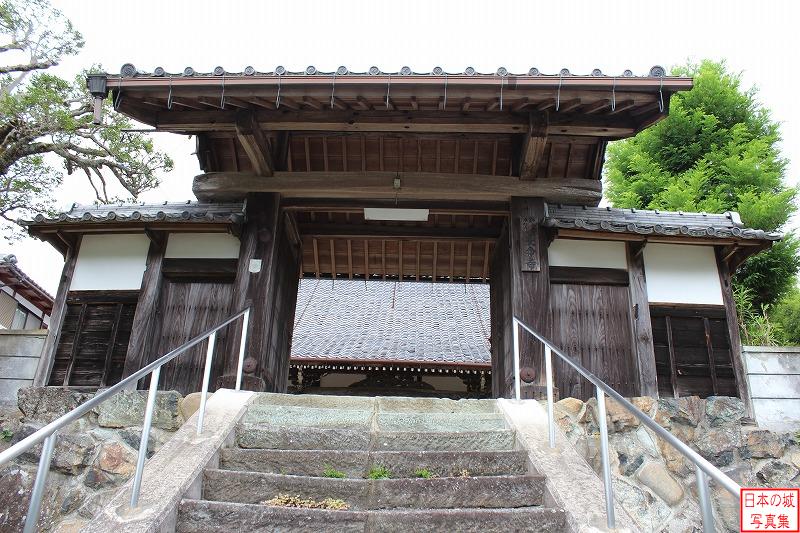 移築城門（長命寺山門）