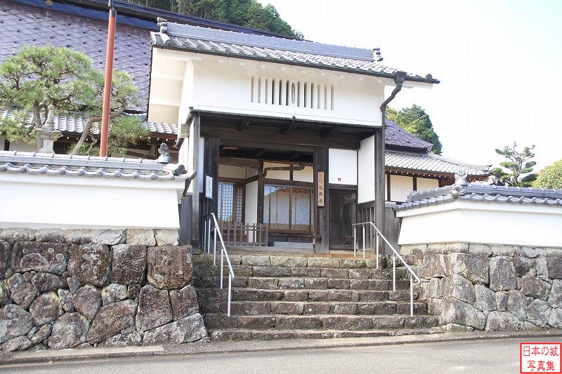 移築城門（延福寺本坊表門）