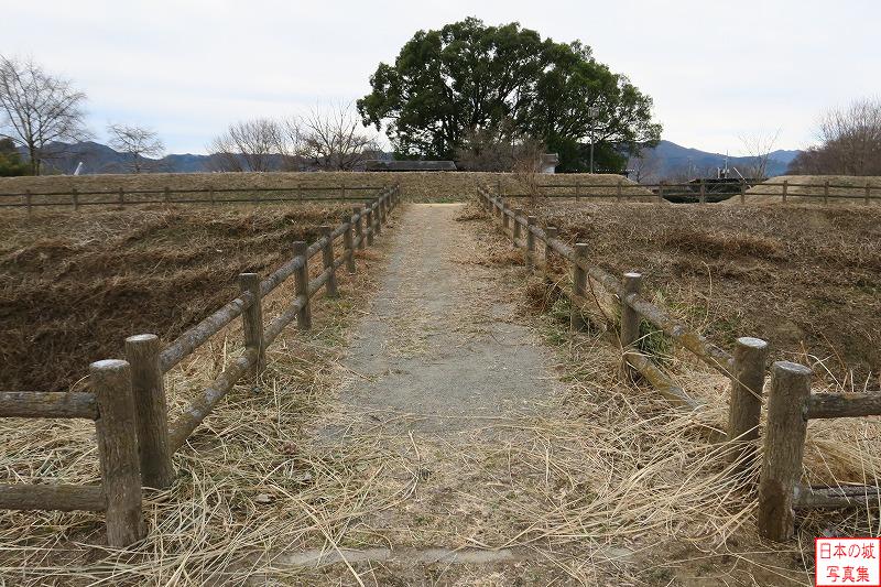本丸南側土橋